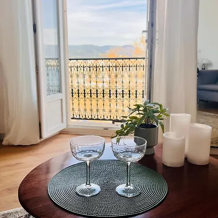 Laure - Luminous Cozy Sampiero - By Tgb