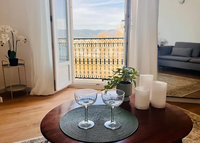 Laure - Luminous Cozy Sampiero - By Tgb