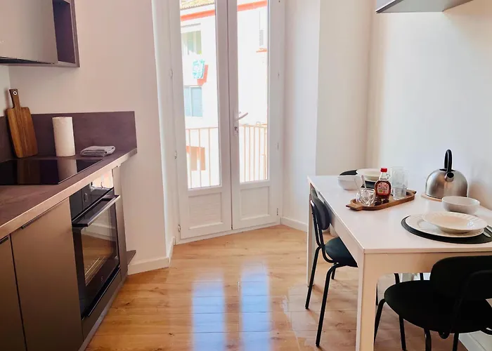 Laure - Luminous Cozy Sampiero - By Tgb